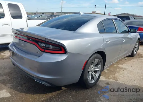 2015 Dodge Charger Sxt z USA, uszkodzony, nr VIN 2C3CDXHGXFH902594